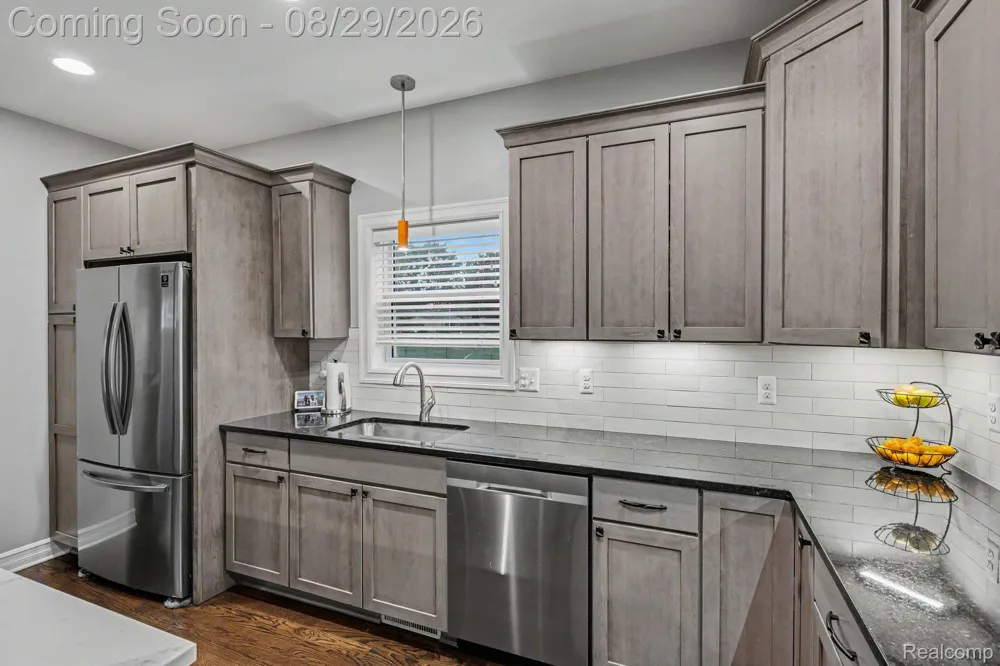 3085 Harrison Avenue Rochester Hills City, MI 48307