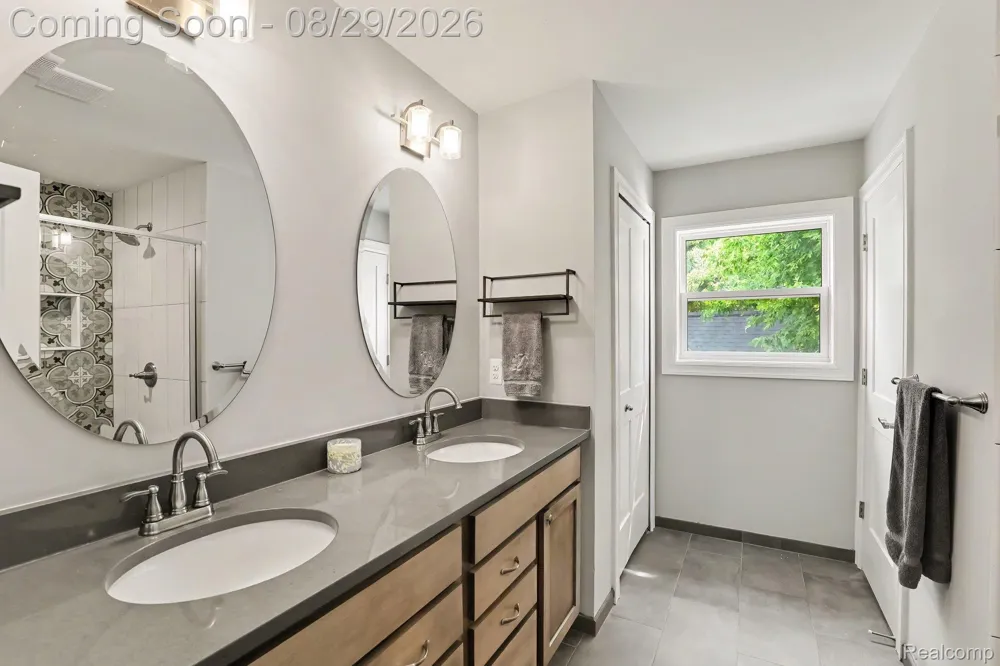 3085 Harrison Avenue Rochester Hills City, MI 48307