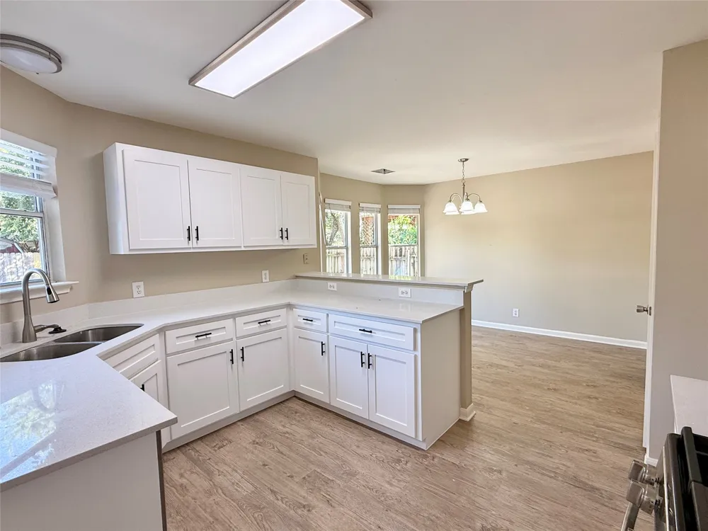 170 Riley Cove Kyle, TX 78640