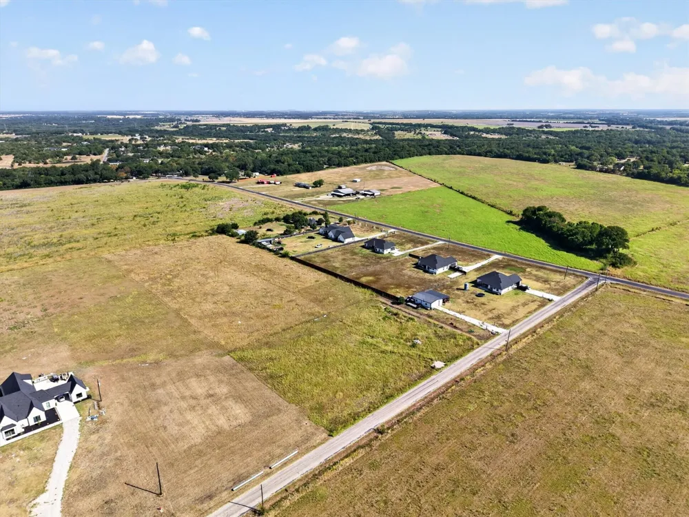 Almand Road Palmer, TX 75152