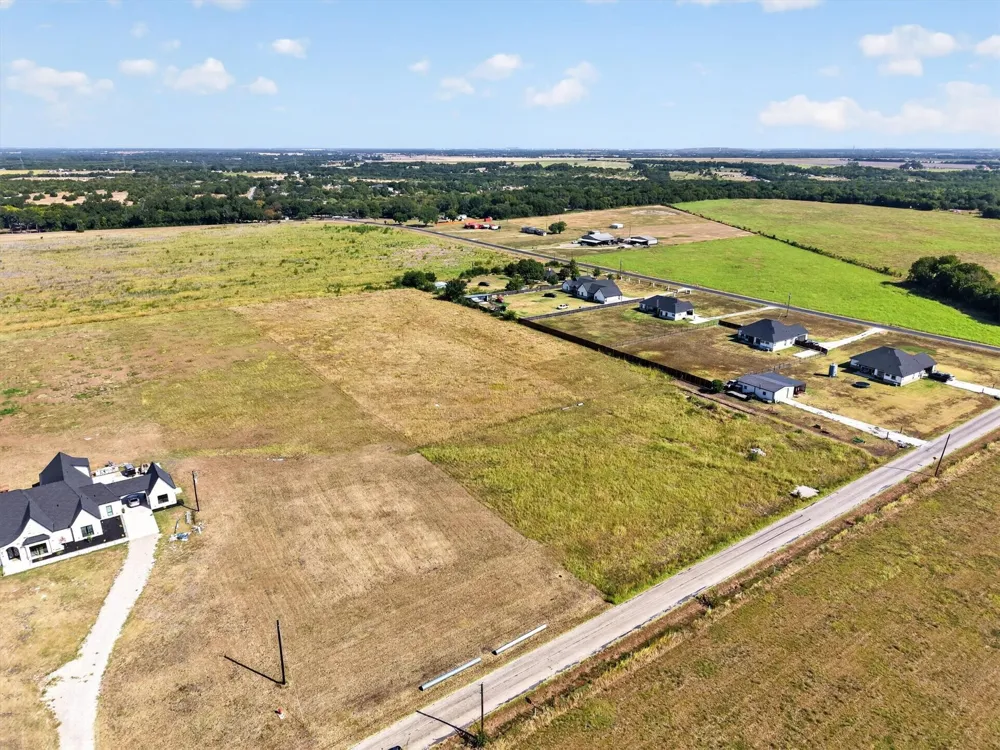Almand Road Palmer, TX 75152