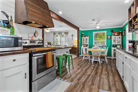 20 Oak Tree Drive