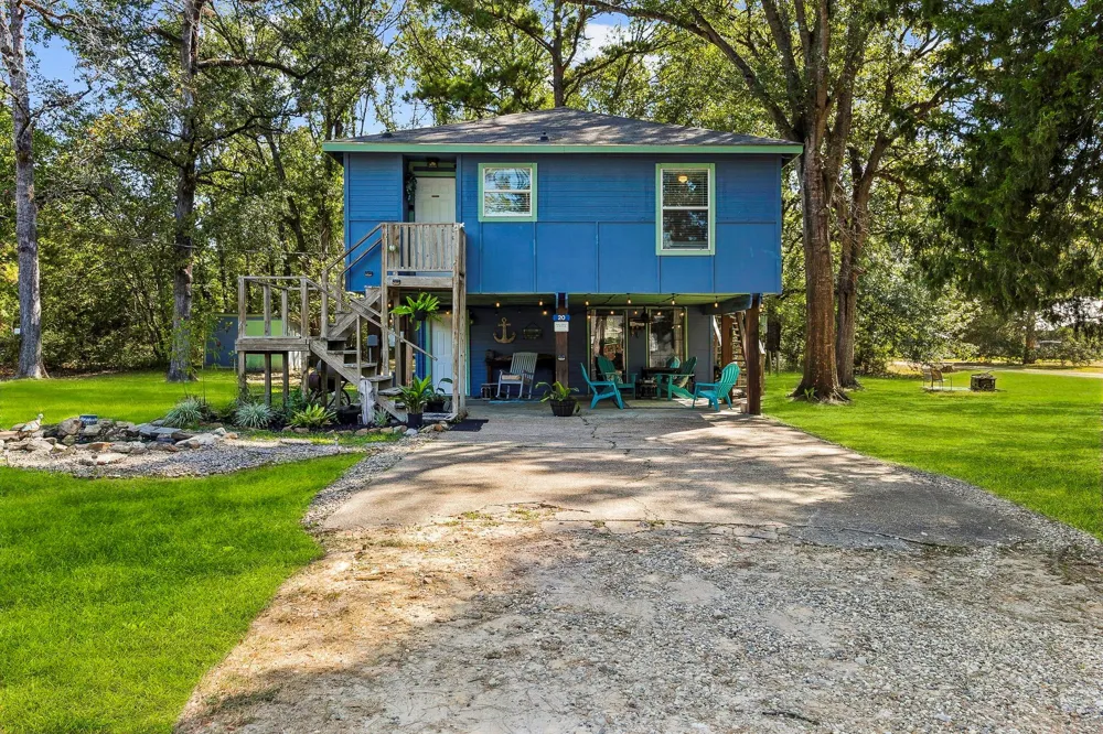 20 Oak Tree Drive Point Blank, TX 77364