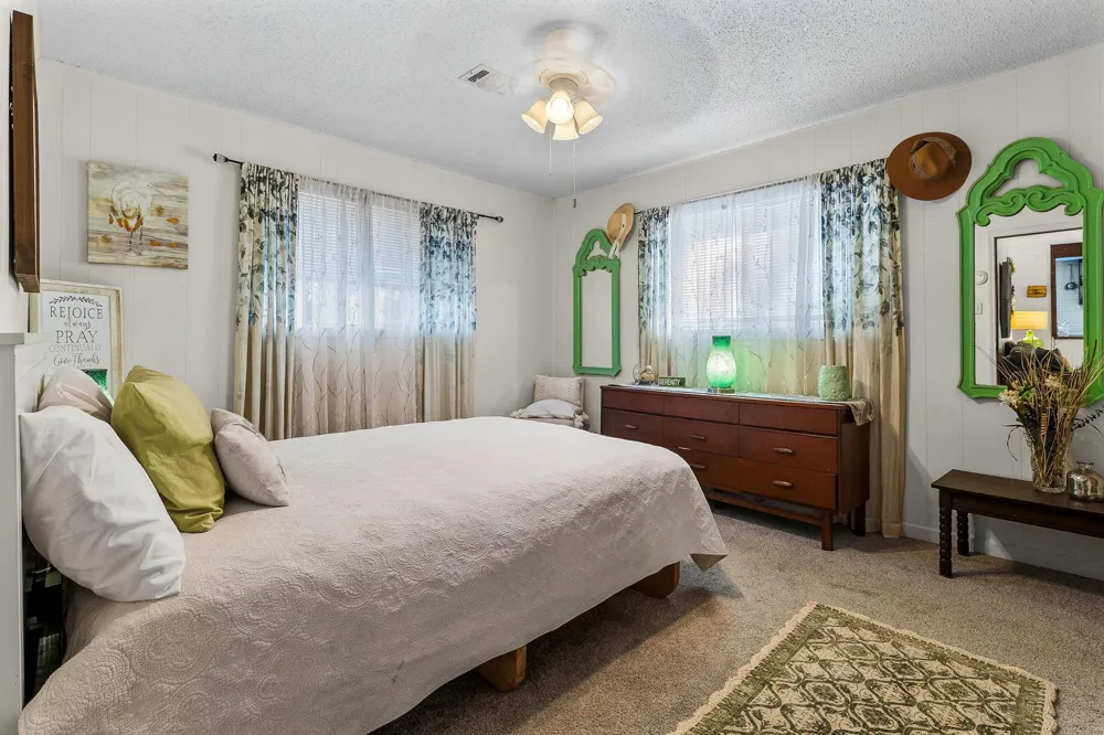 20 Oak Tree Drive Point Blank, TX 77364
