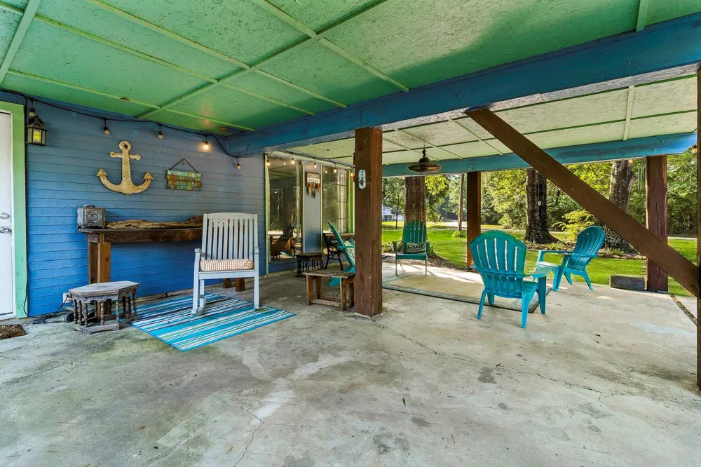20 Oak Tree Drive Point Blank, TX 77364