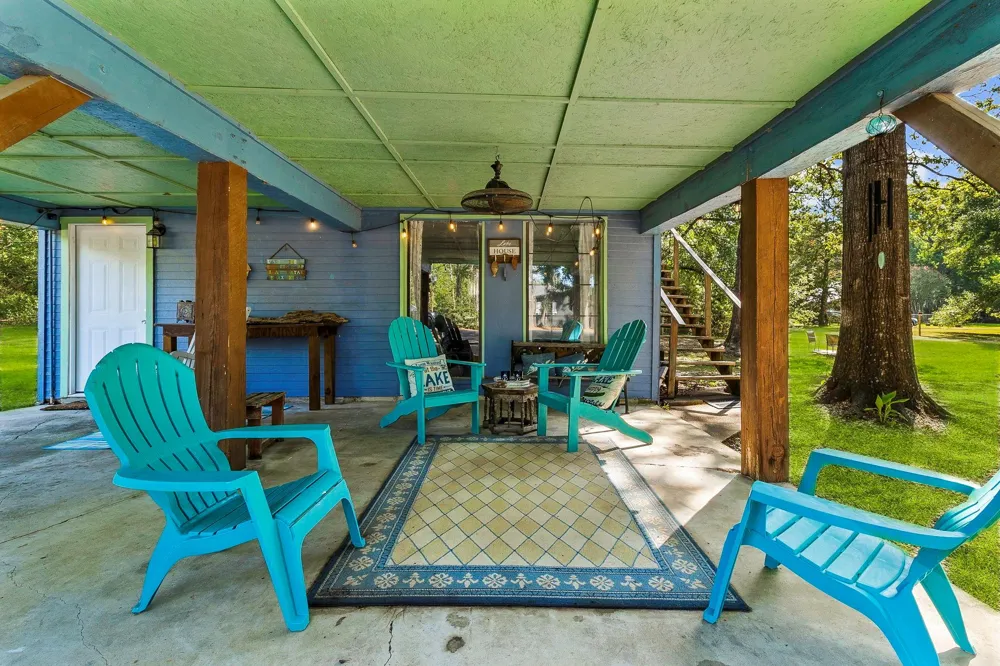 20 Oak Tree Drive Point Blank, TX 77364