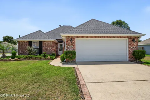 317 Twin Lakes Boulevard