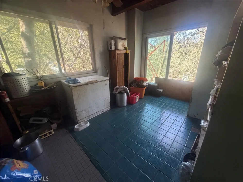 22052 Crest Forest Cedarpines Park, CA 92322