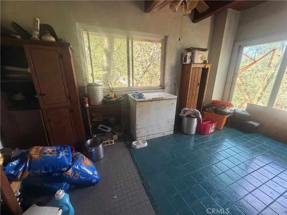 22052 Crest Forest Cedarpines Park, CA 92322