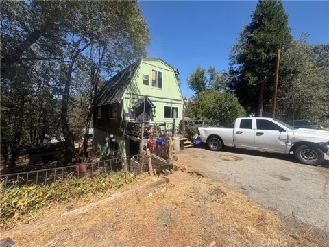 22052 Crest Forest