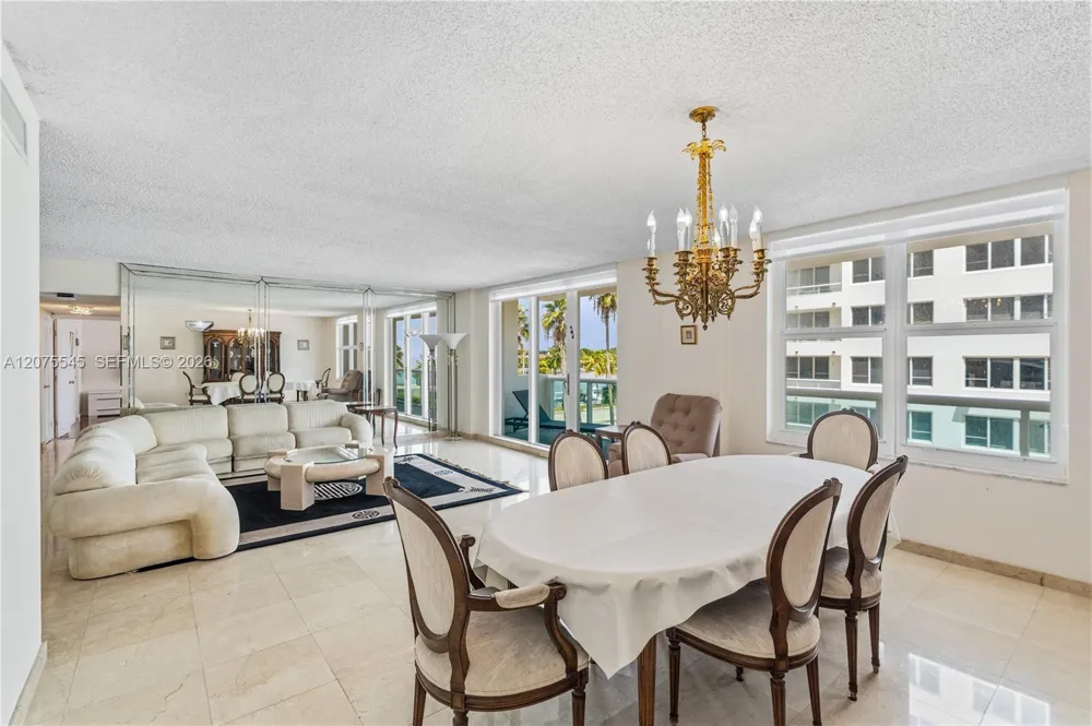 5001 Collins Ave #3B Miami Beach, FL 33140
