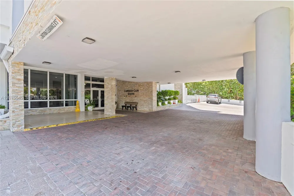 5001 Collins Ave #3B Miami Beach, FL 33140