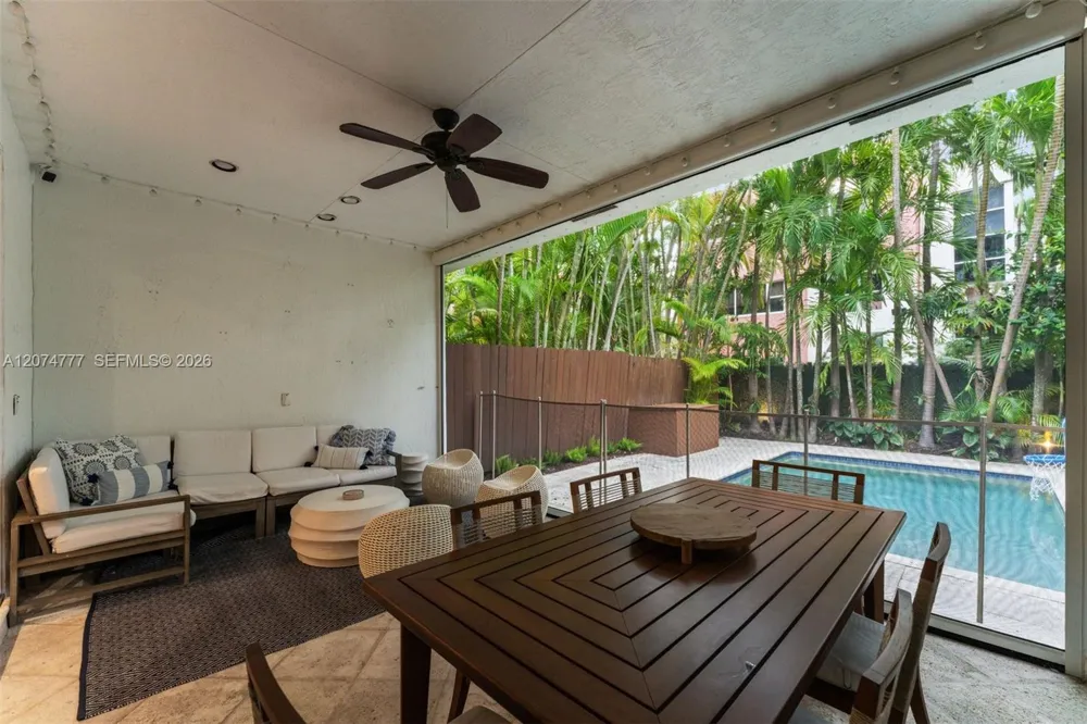 3068 Shipping Avenue Coconut Grove, FL 33133