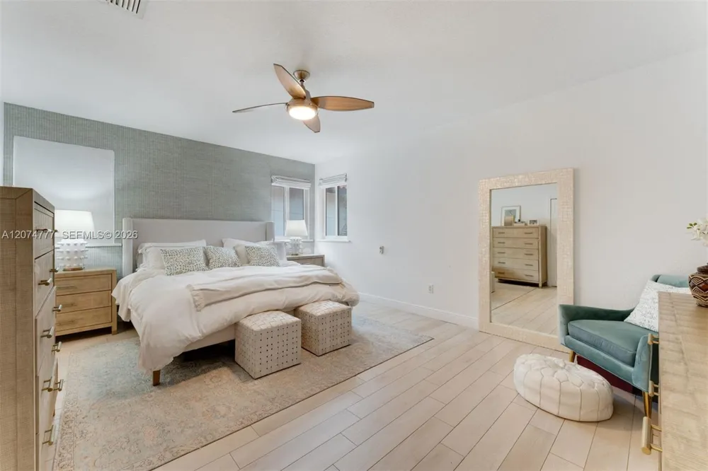 3068 Shipping Avenue Coconut Grove, FL 33133