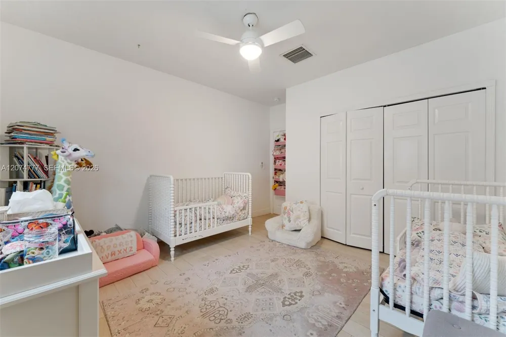 3068 Shipping Avenue Coconut Grove, FL 33133