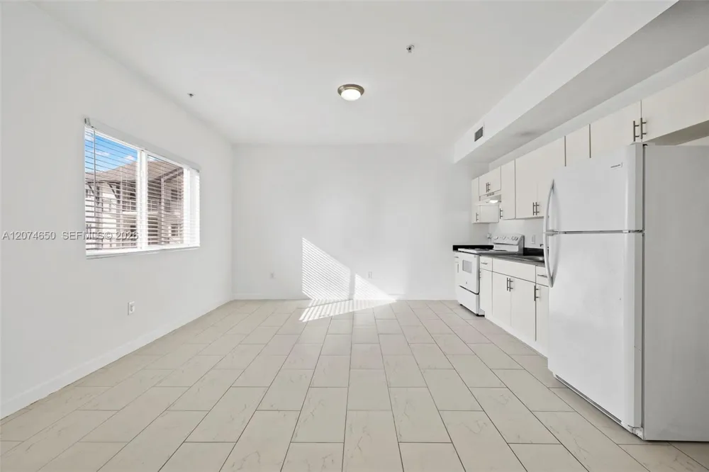 405 E 7th St #203 Hialeah, FL 33010