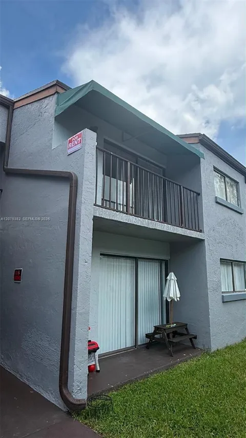 7411 SW 152nd Ave #6-207