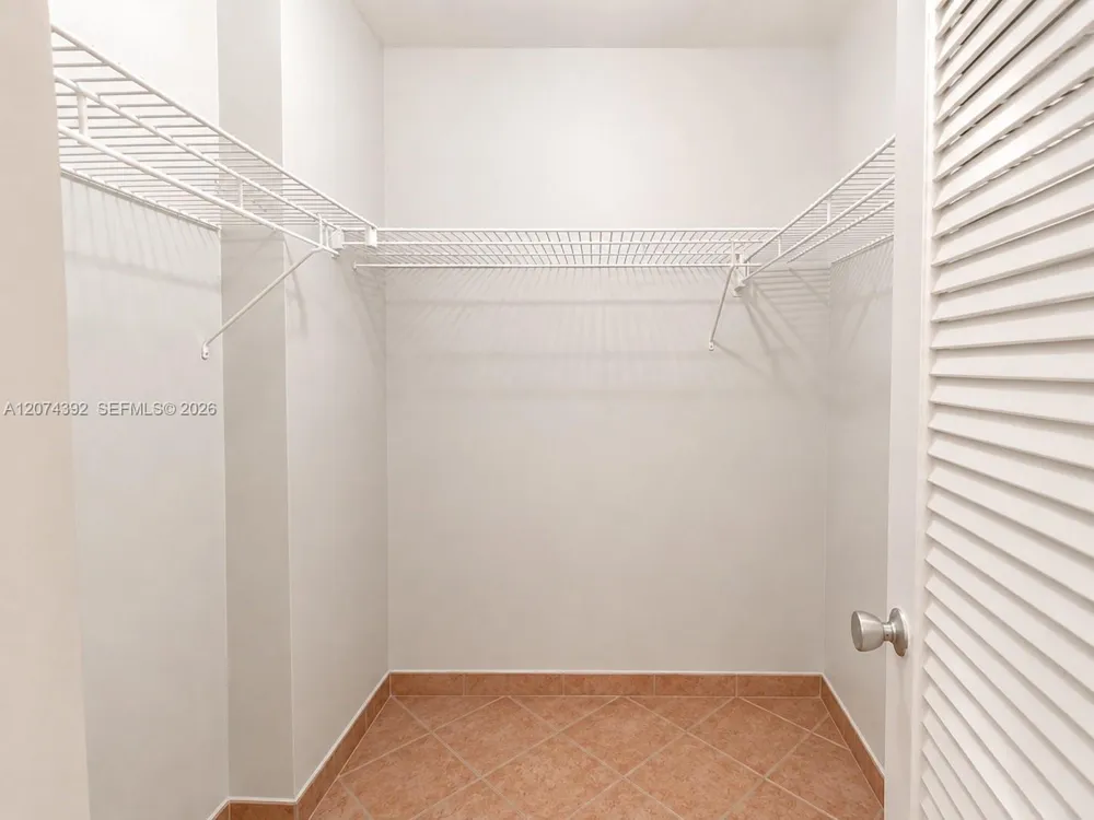 100 Lincoln Rd #631 Miami Beach, FL 33139