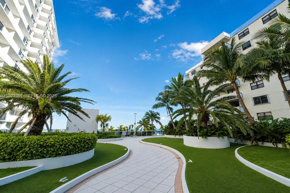 100 Lincoln Rd #631 Miami Beach, FL 33139