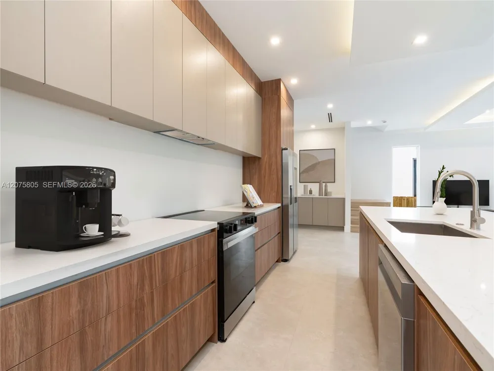 1701 SW 23rd St Fort Lauderdale, FL 33315