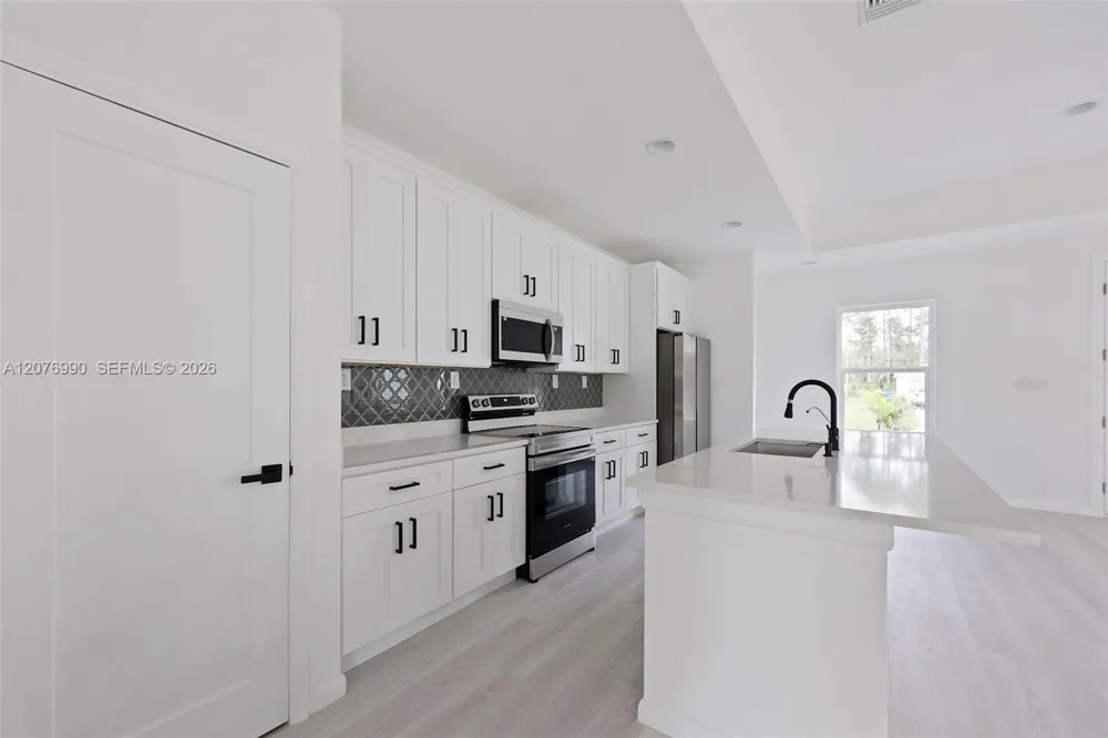 746 HARRIET AVE Palm Bay, FL 32908