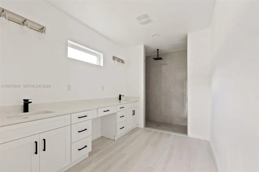 746 HARRIET AVE Palm Bay, FL 32908