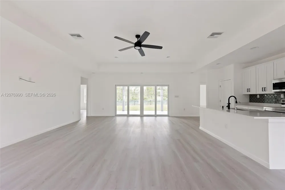 746 HARRIET AVE Palm Bay, FL 32908