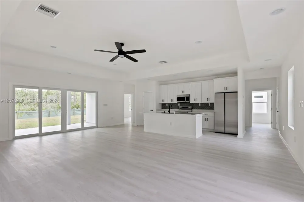 746 HARRIET AVE Palm Bay, FL 32908