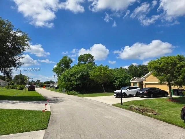 166 SW Milburn Cir Port St. Lucie, FL 34953