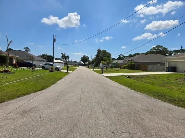 166 SW Milburn Cir Port St. Lucie, FL 34953