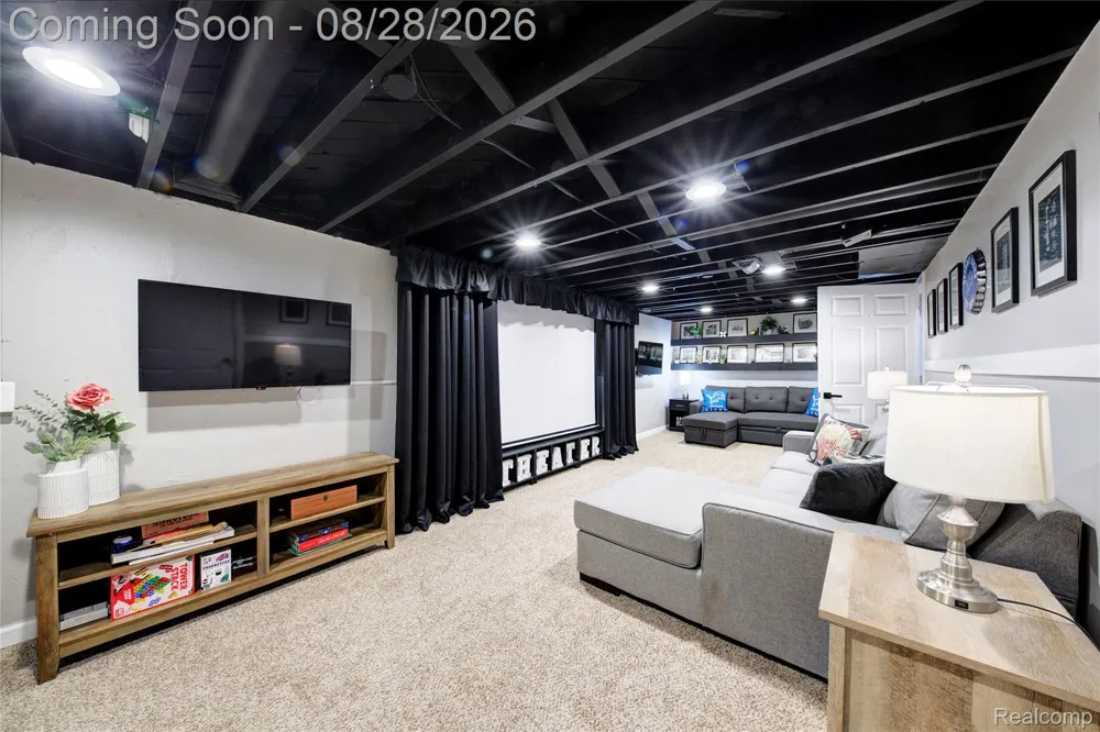 31139 Roycroft Street Livonia City, MI 48154