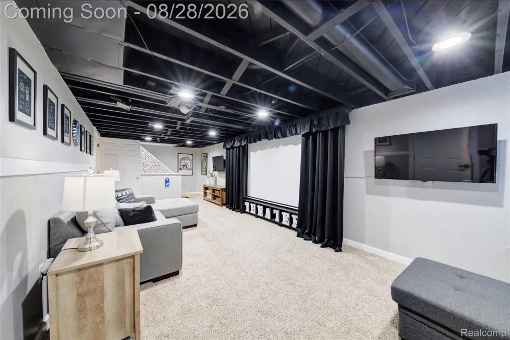 31139 Roycroft Street Livonia City, MI 48154