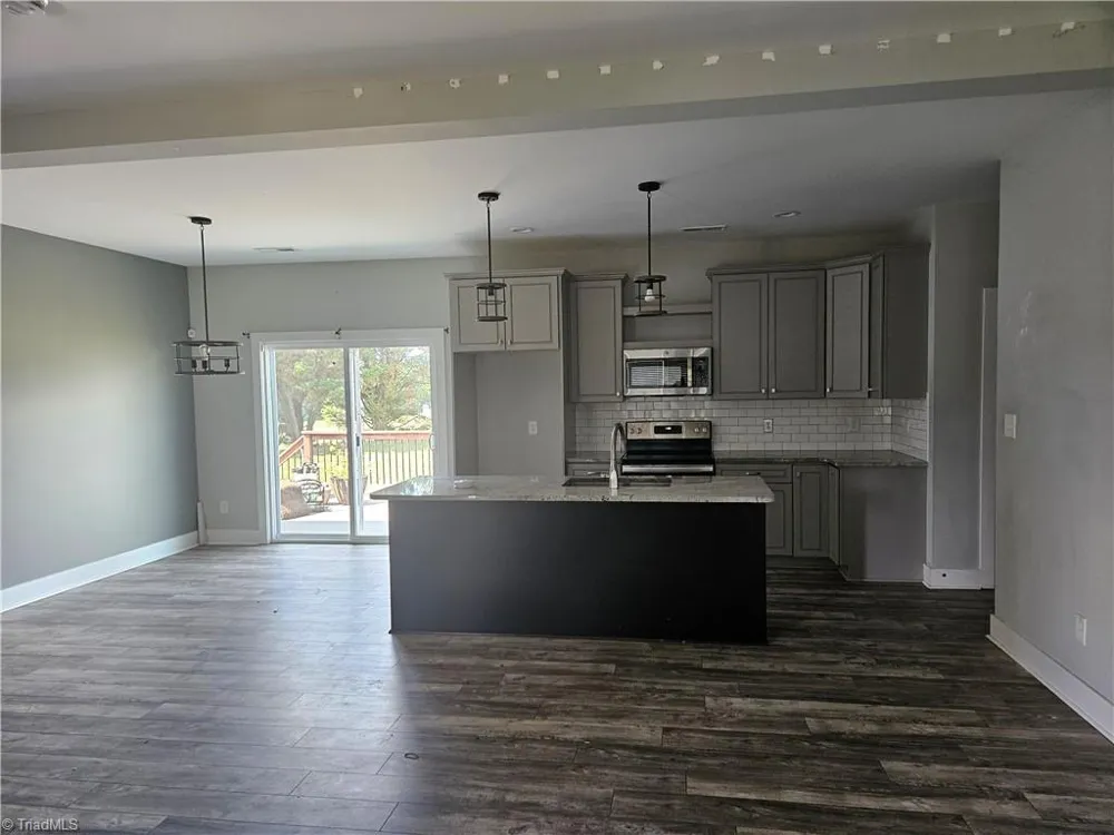 180 Oakshire Court Mocksville, NC 27028