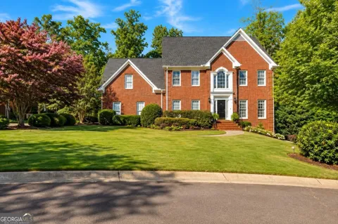 24 Saint Ives LN