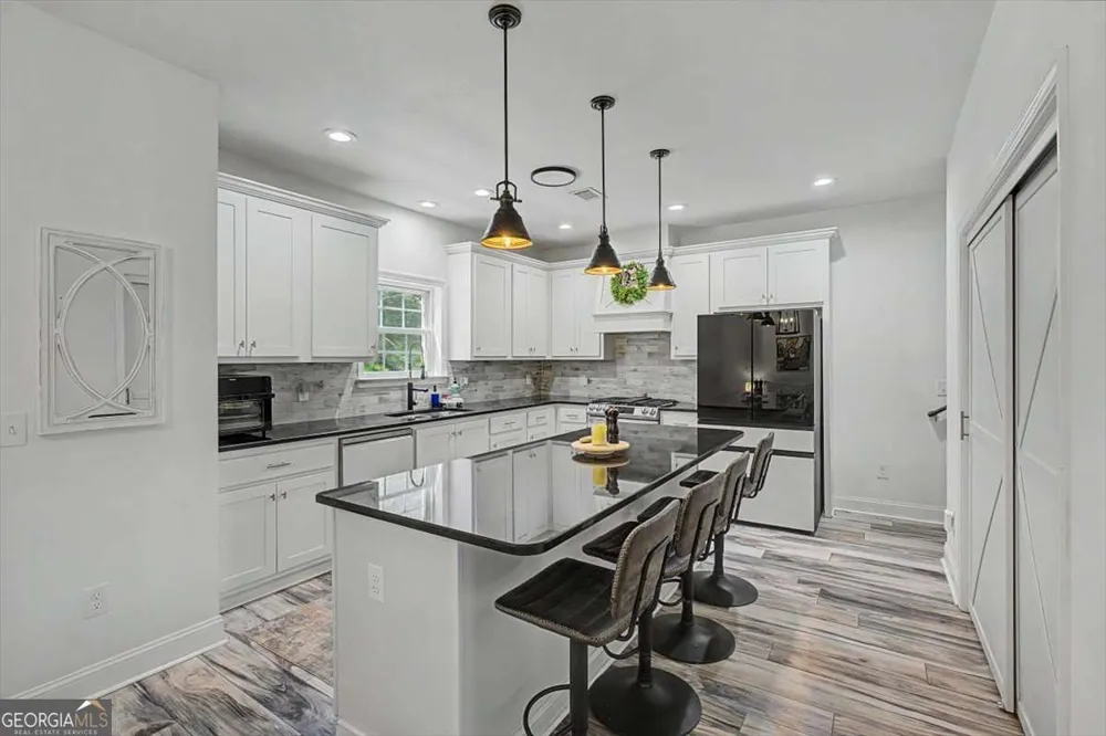 250 Crowe Springs RD NW Cartersville, GA 30121