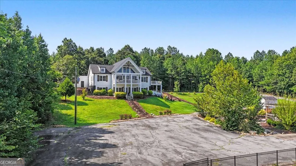 250 Crowe Springs RD NW Cartersville, GA 30121