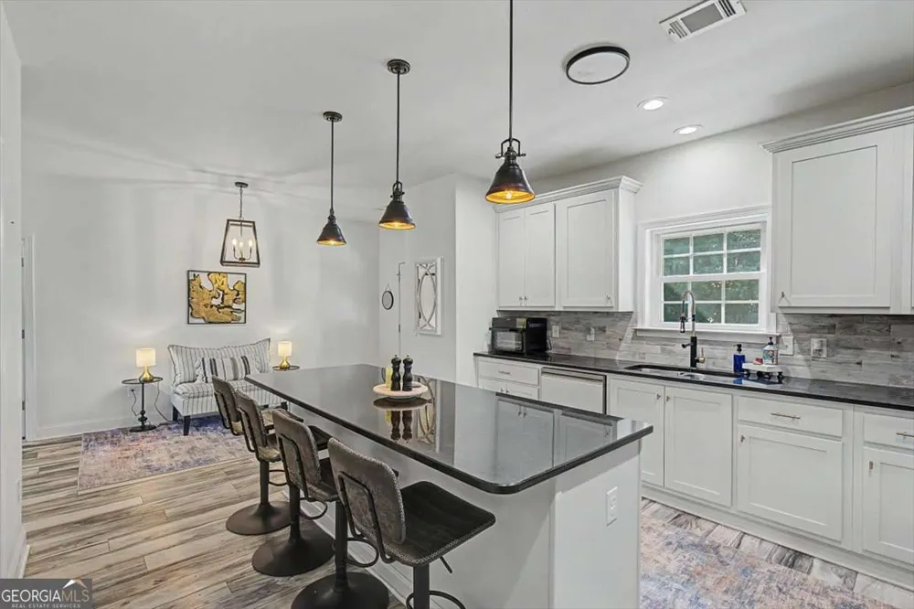 250 Crowe Springs RD NW Cartersville, GA 30121