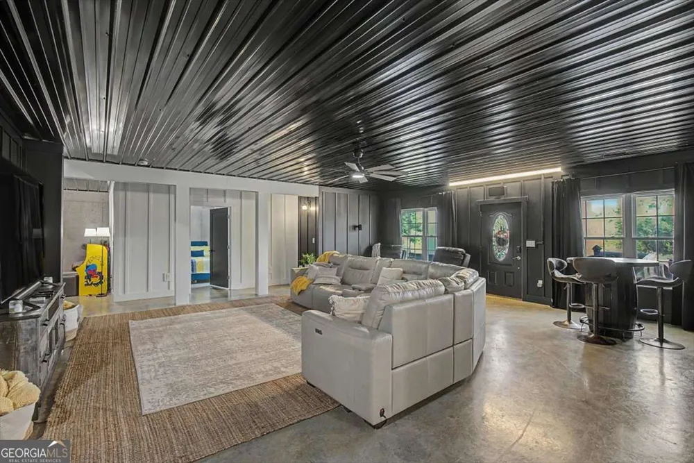 250 Crowe Springs RD NW Cartersville, GA 30121