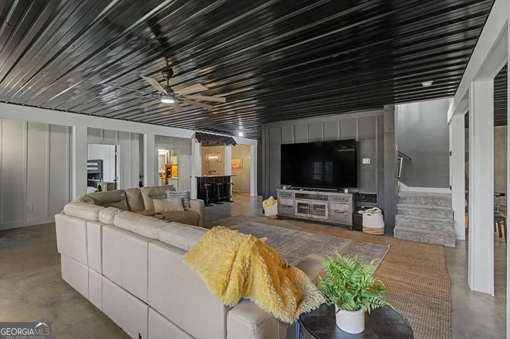 250 Crowe Springs RD NW Cartersville, GA 30121