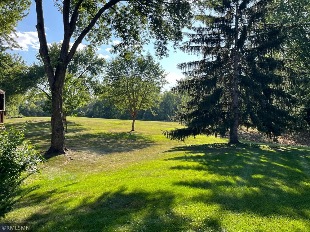 3493 Pilgrim Lane Plymouth, MN 55441