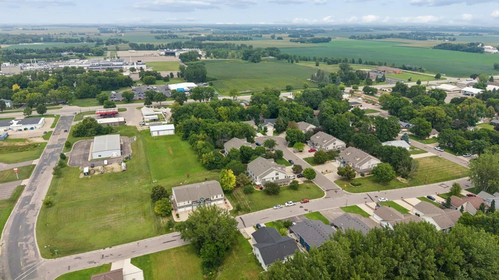 108 Morningside Drive NE Hutchinson, MN 55350