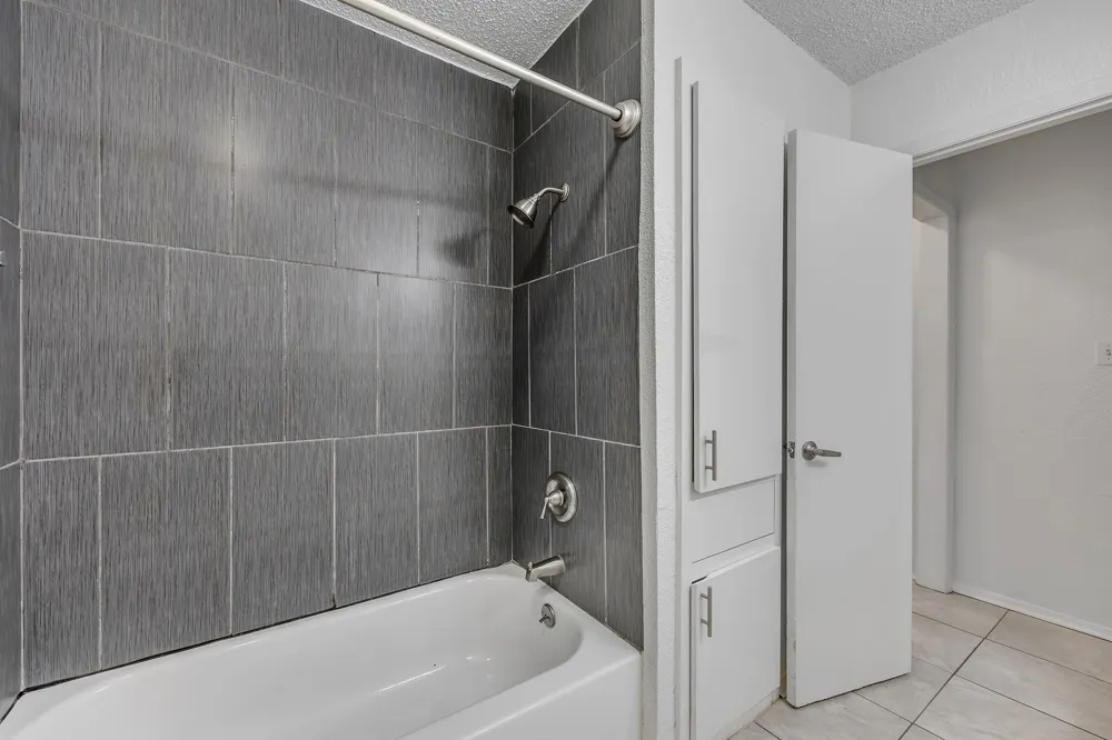 1008 Milford Way #B Austin, TX 78745