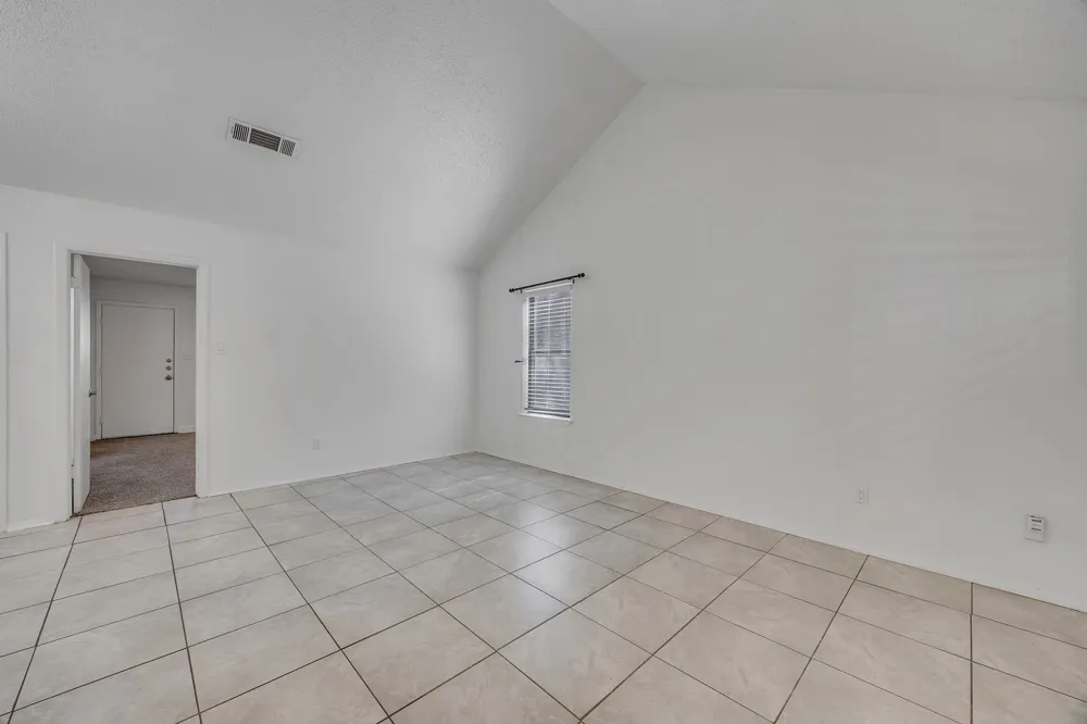 1008 Milford Way #B Austin, TX 78745