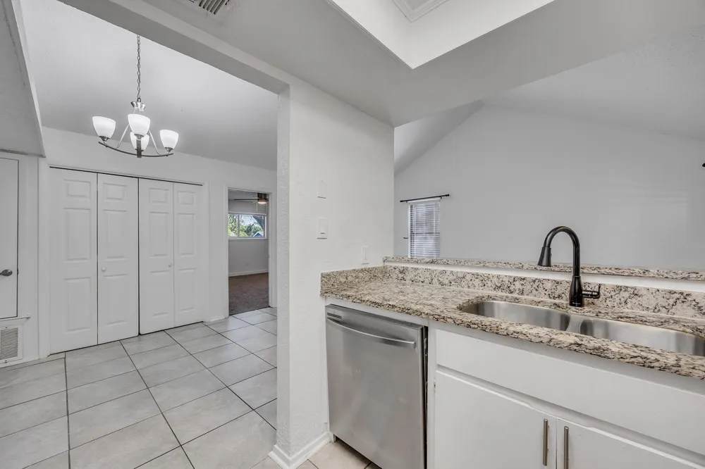 1008 Milford Way #B Austin, TX 78745
