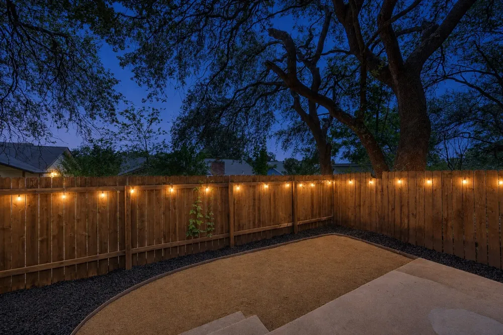 1008 Milford Way #B Austin, TX 78745