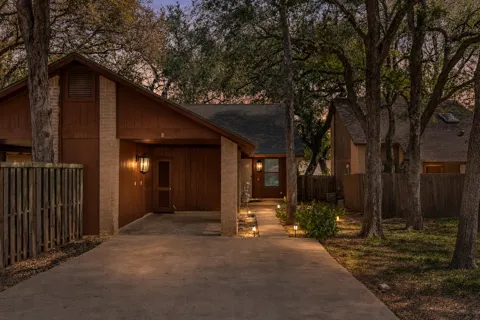 1008 Milford Way #B