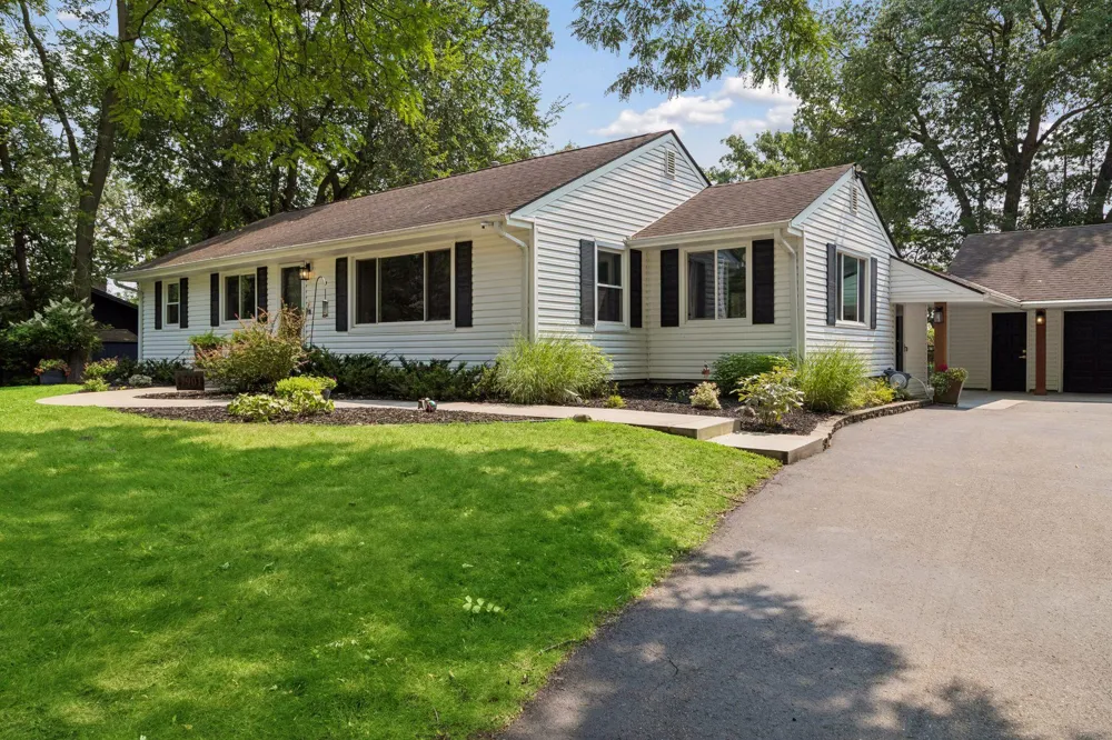 17901 Covington Road Minnetonka, MN 55345