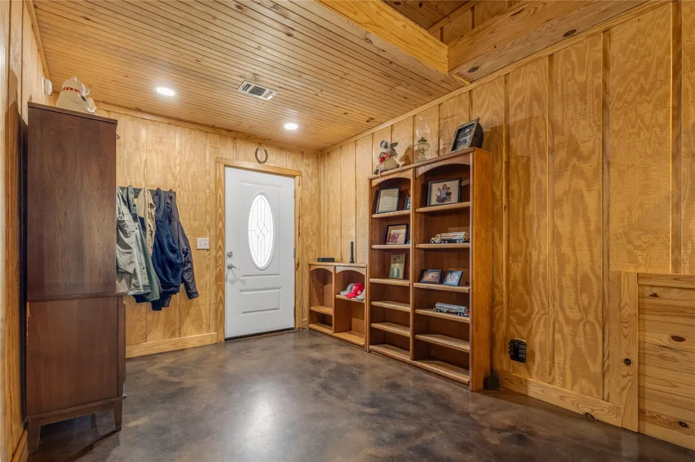 127 Mohican Quitman, TX 75783