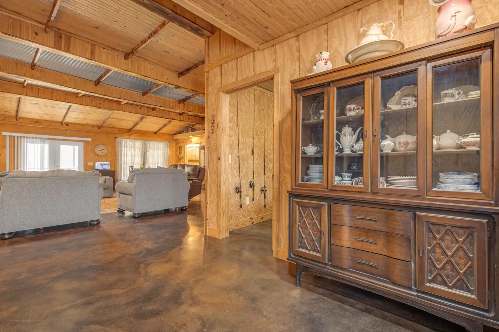127 Mohican Quitman, TX 75783
