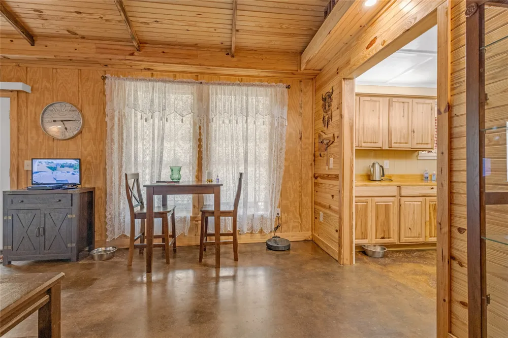 127 Mohican Quitman, TX 75783